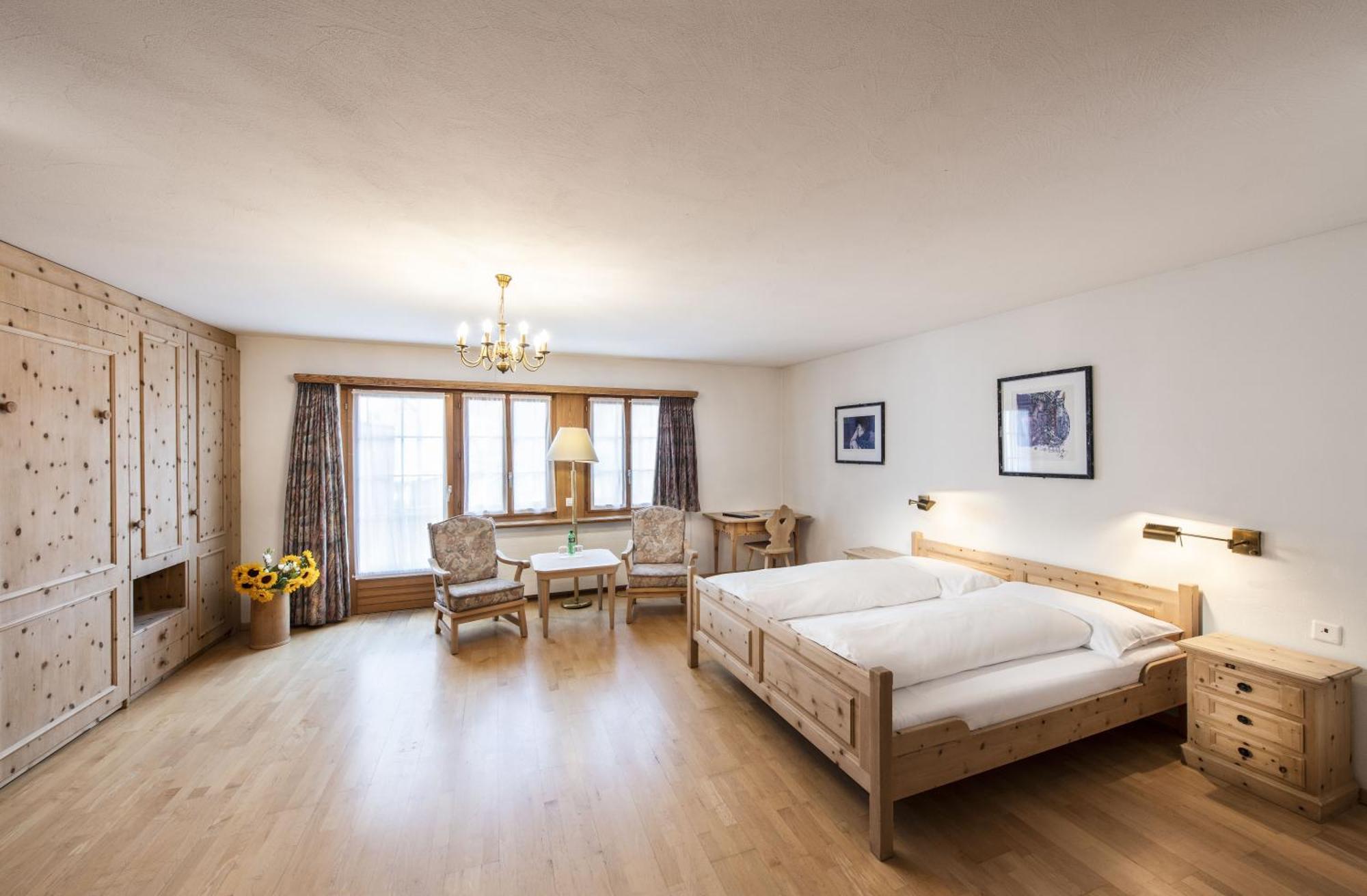Historic Hotel Crusch Alva Zuoz Rom bilde