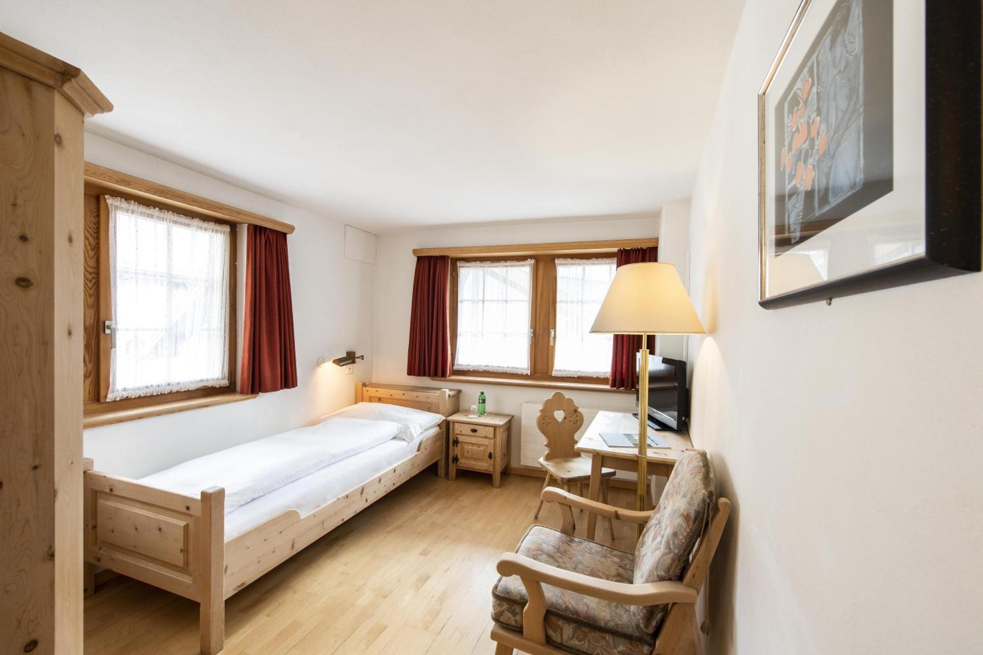 Historic Hotel Crusch Alva Zuoz Rom bilde